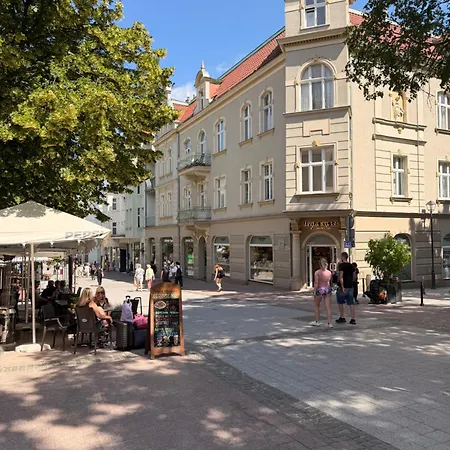 Z Antresola I Parkingiem - Monte Cassino 26 Sopot